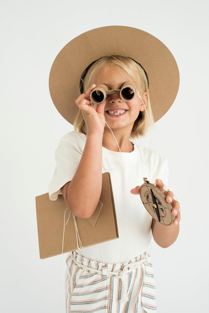 KOKO Cardboards DIY Costume Traveler